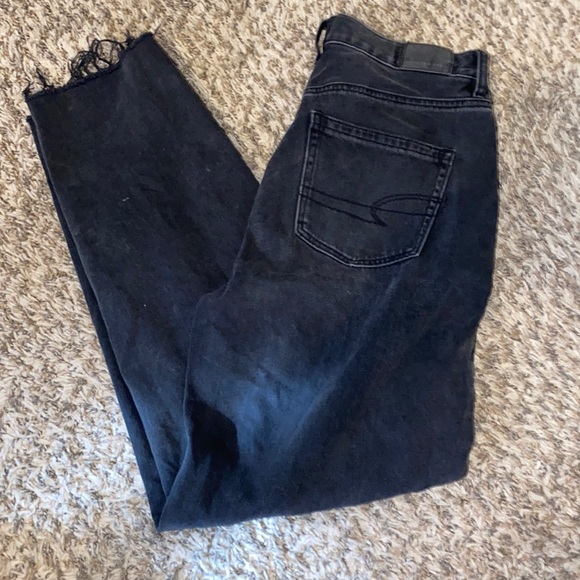 Black American Eagle high waist mom distressed boot cut jeans - Picture 10 of 12